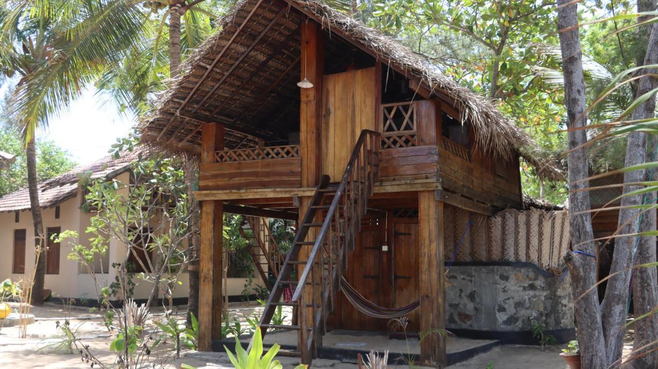 Watermusic Arugam Bay Hotel Exterior photo